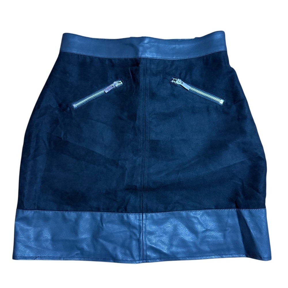 H&M Women’s Faux Leather & Suede Mini Skirt – Black – Size 2